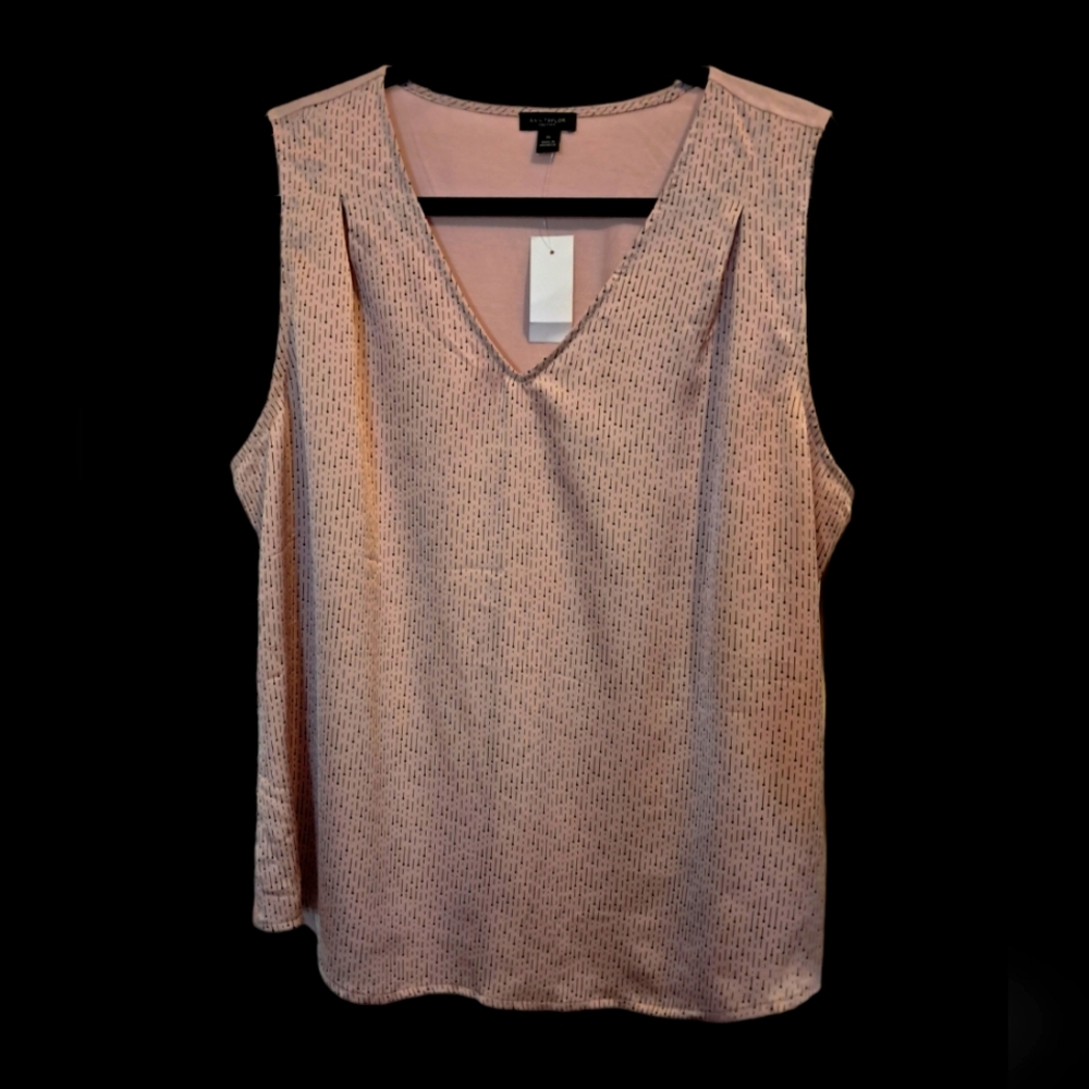 Ann Taylor Factory | Pink Abstract V-Neck Shell